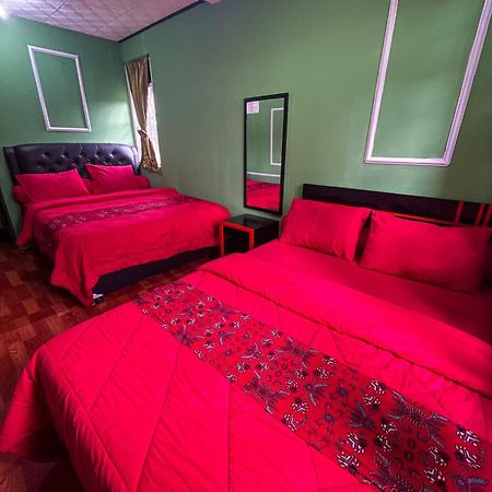 Green Savannah Homestay Syariah Diyeng Eksteriør billede