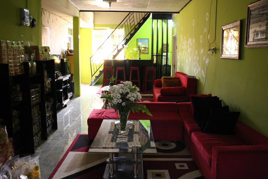Green Savannah Homestay Syariah Diyeng Eksteriør billede